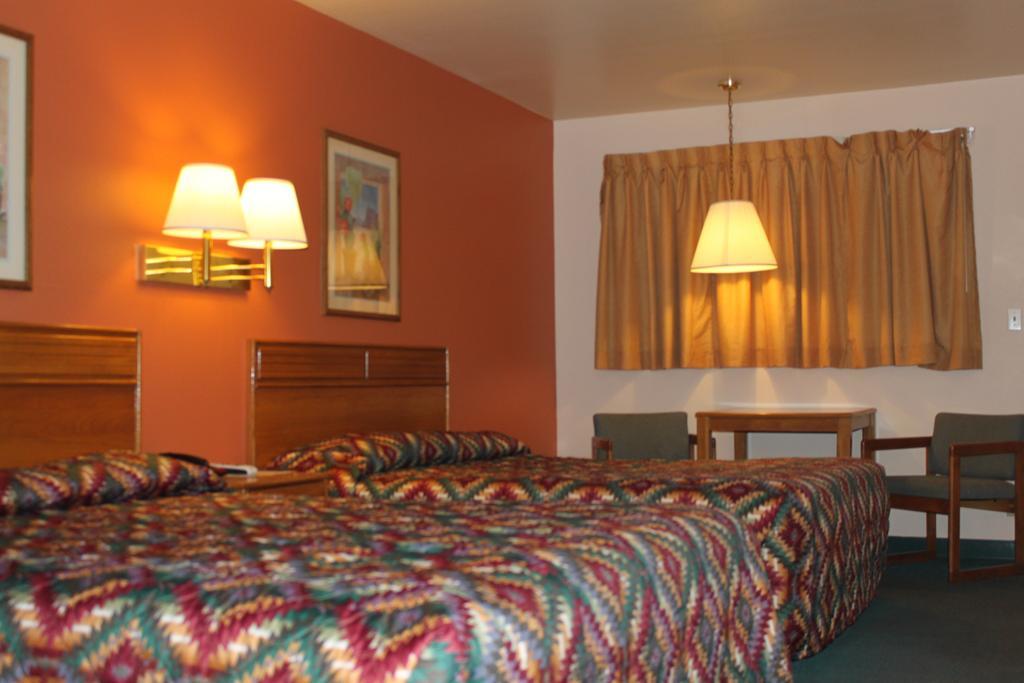 Americas Best Value Inn Needles Exteriér fotografie