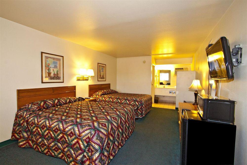 Americas Best Value Inn Needles Exteriér fotografie